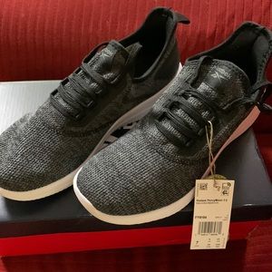 New in box Reebok PennyMoon Tennis Shoes